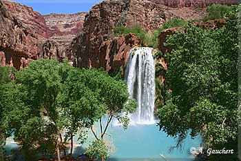 Blick auf Wasserfall